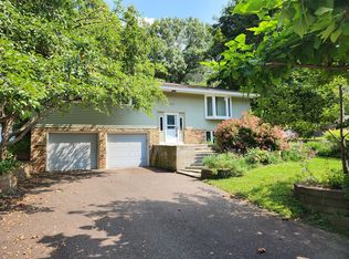 442 Burlington Rd, Saint Paul, MN 55119