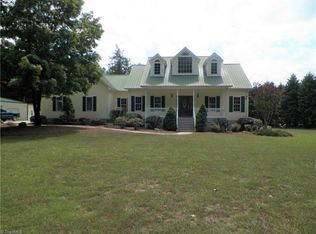 169 Sandy Creek Ln, Lexington, NC 27295