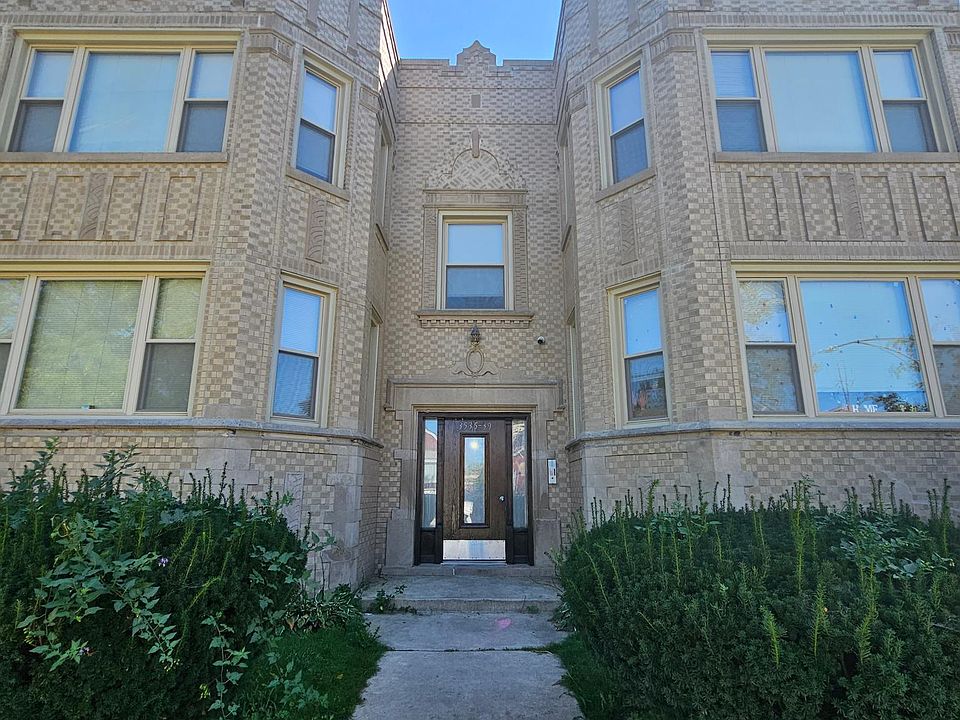 1st image of 3539 W 63rd Pl #4