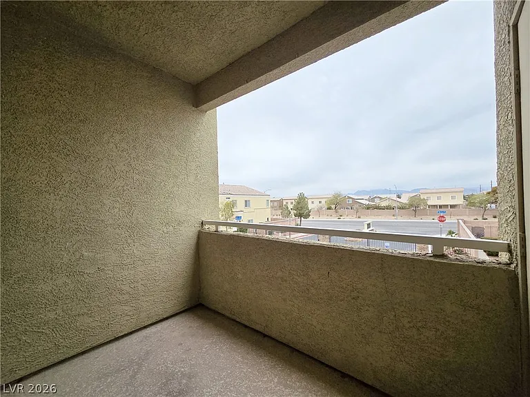 6320 Desert Leaf St #201 — Photo 22