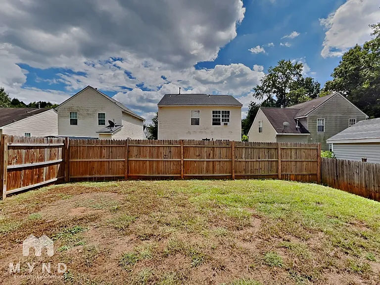1219 Hunter Forest Ct — Photo 22