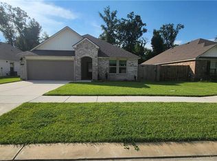 360 Pretty Acres Ave, Hahnville, LA 70057