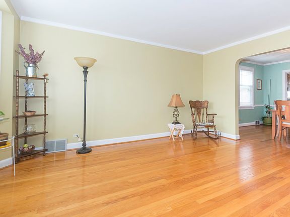 4th image of 3824 N Nordica Ave