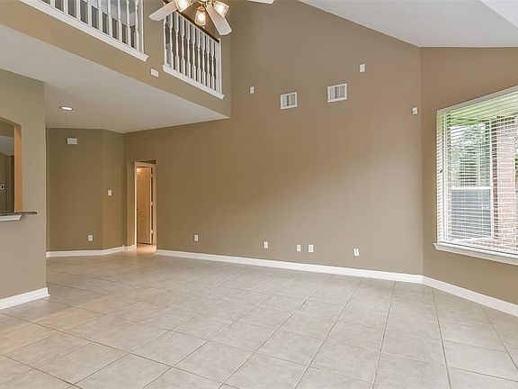 4th image of 5426 Chesapeake Pl