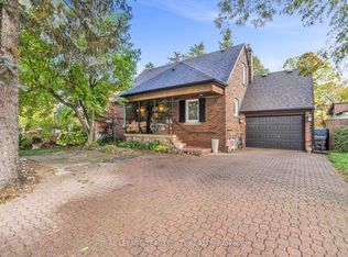 61 Parkchester Rd, Toronto, ON M6M 2S1