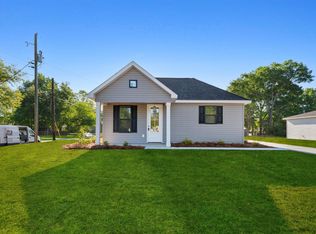 212 N Morgan Ave, Andrews, SC 29510