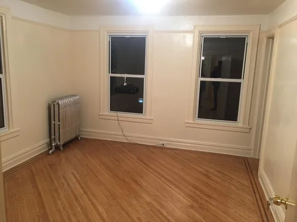 109 Kenilworth Pl, Brooklyn, NY 11210