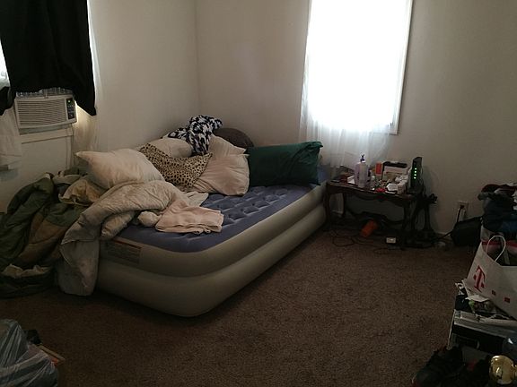 4th image of 3063 N Gladstone Ave