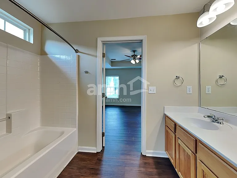 121 Mockernut Dr — Photo 12