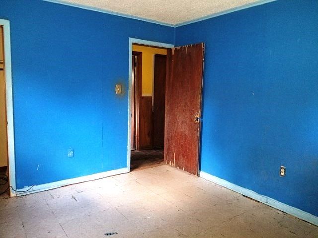 2nd image of 725 N Ninth