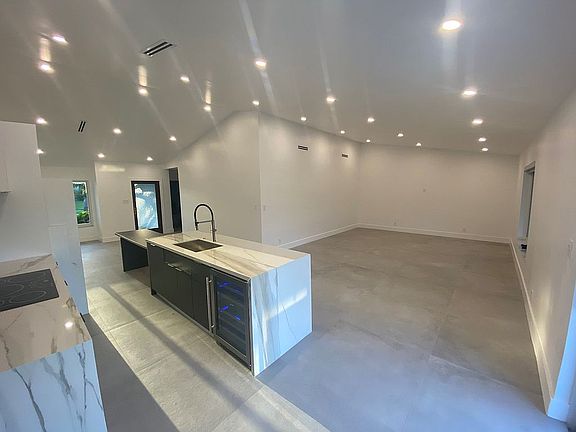 2nd image of 3604 Diane Dr