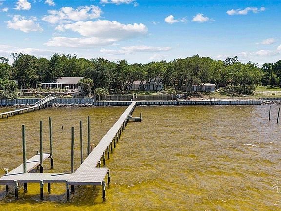 3rd image of 4536 Hickory Shores Blvd