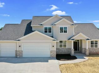 N9362 Touchdown Dr, Appleton, WI 54915