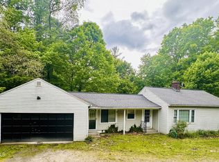 325 Laurel St, Lee, MA 01238