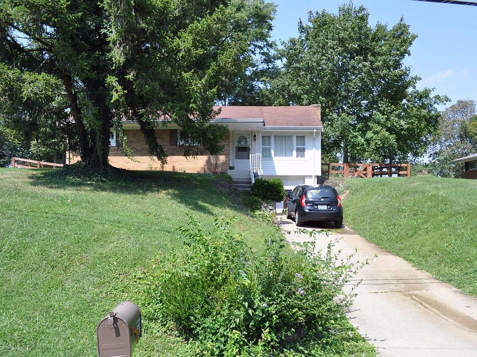 1st image of 722 Oakland Dr