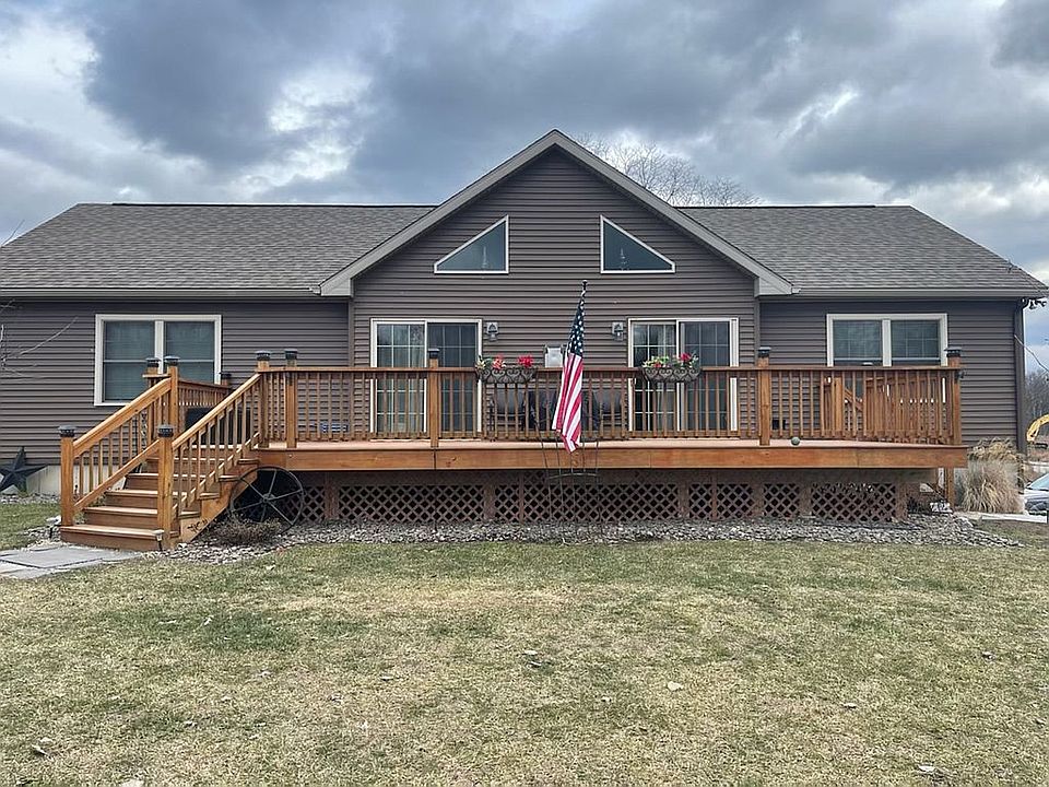 1st image of 5 Cooper Dr