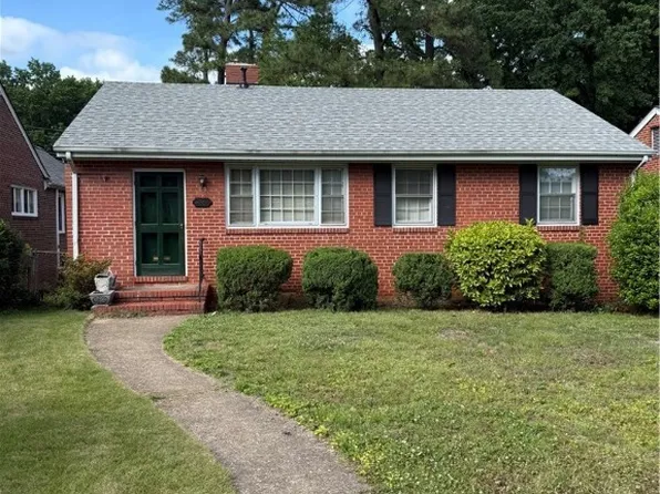 4806 W Grace St, Richmond, VA 23230