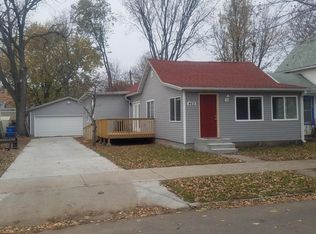 469 Center St, Winona, MN 55987