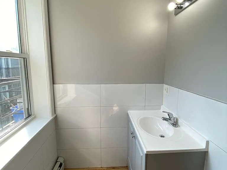 114 Maple St #3L — Photo 10