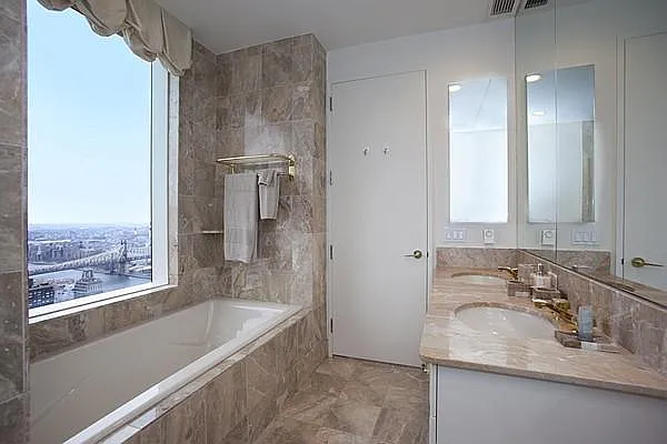 Sold by Keller Williams NYC | media 7