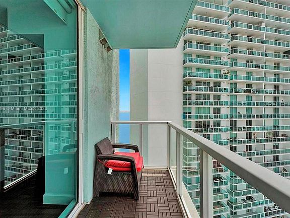 2nd image of 1900 N Bayshore Dr APT 2309