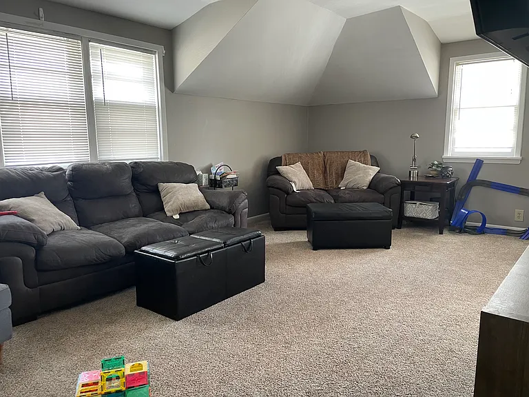 315 S Willow St — Photo 12