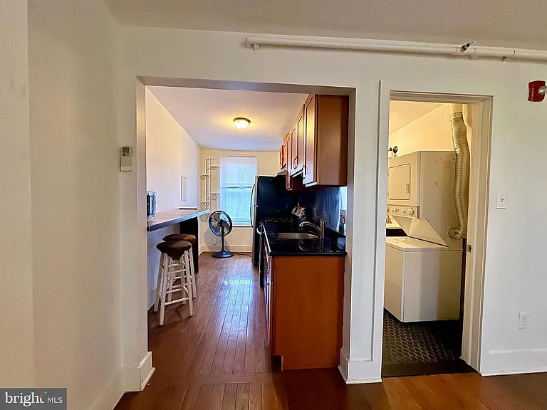 2228 Fairmount Ave #3 — Photo 9