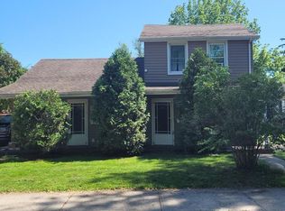 57 Beech St, Kingsville, ON N9Y 1A9