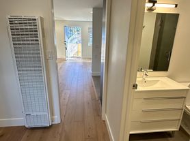 1145 Washington Ave, Albany, CA