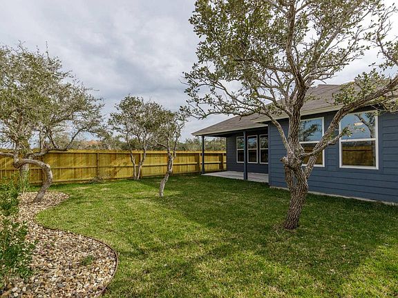 3rd image of 1914 Lighthouse Lakes Ln