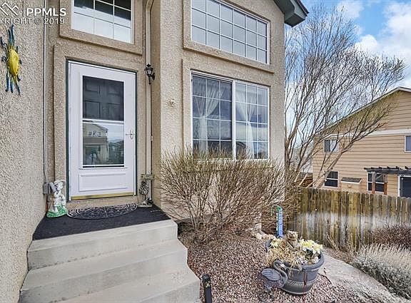 4th image of 4921 Dunecrest Dr