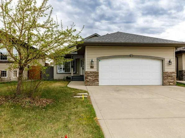 15 W Kirton Close, Red Deer, AB T4P 4E9