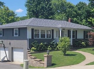 2431 White Rd, Grove City, OH 43123