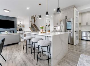 1824 18th Ave NW, Edmonton, AB T6T2K8