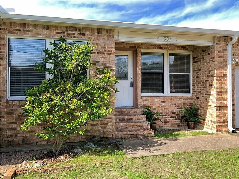 307 S Mustang Ave — Photo 10