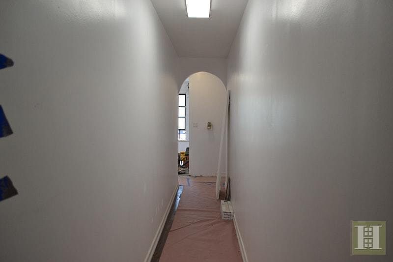 1st image of 1600 University Ave APT 2E
