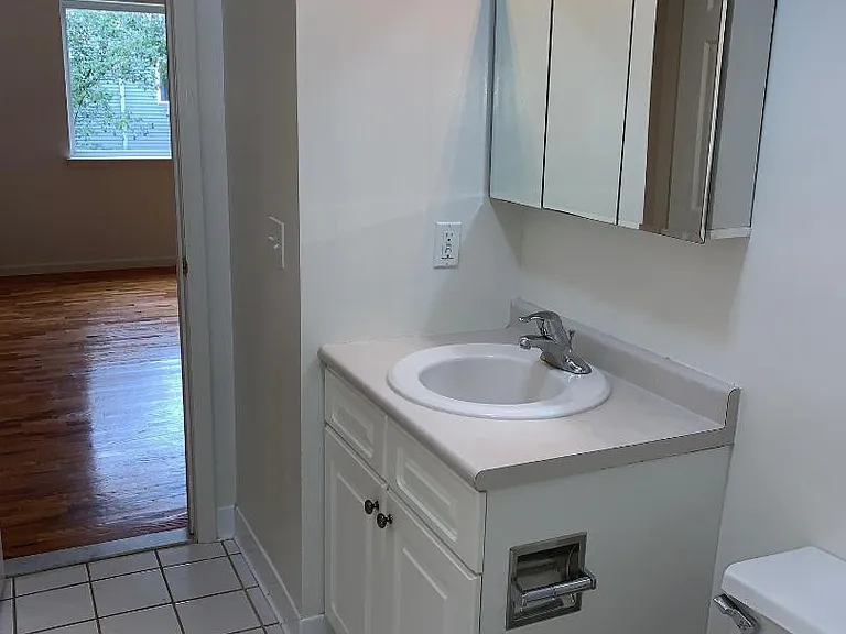 25 College Ave #512 — Photo 11