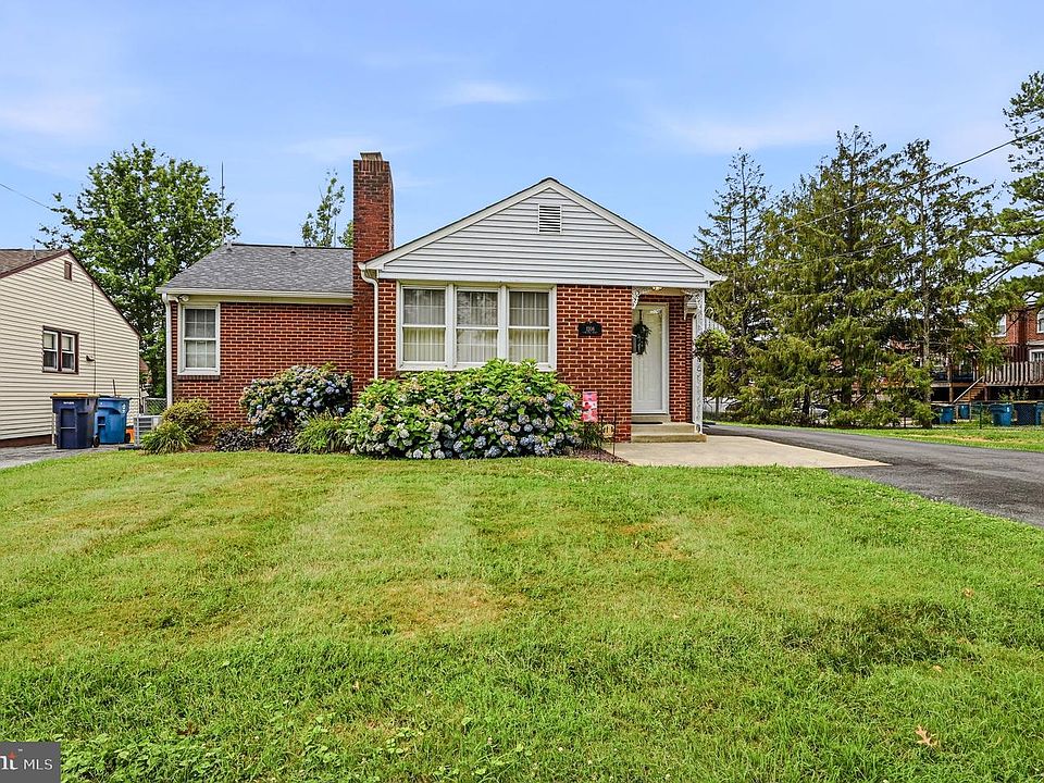 1st image of 1208 Carolyn Dr