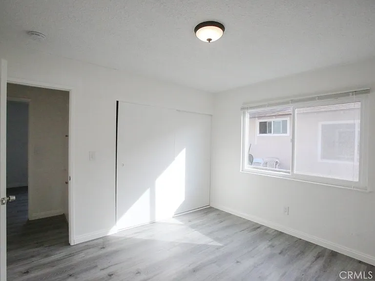15952 Standish Ln — Photo 17