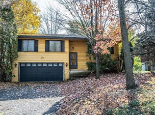1346 Easter Ln, Eagan, MN 55123