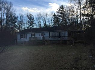 28 Buck Ln, Saugerties, NY 12477