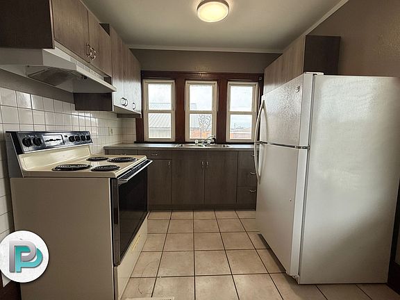 5th image of 516 1/2 S Washington Ave #516-1/2