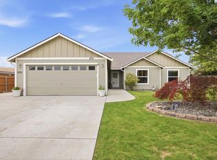 5711 W Wailea Ct, West Richland, WA 99353