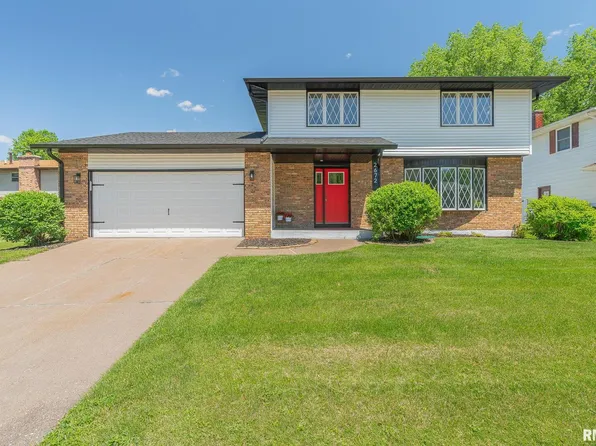 2672 W 34th St, Davenport, IA 52806