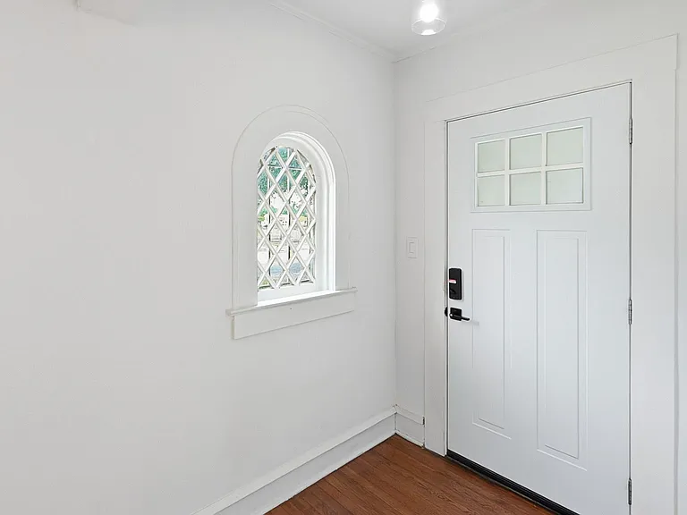 414 N 23rd St — Photo 3