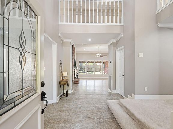 5th image of 502 Everington Drive