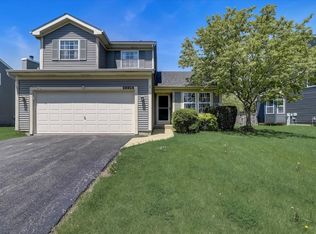 28928 Pilgrims Pass, Lakemoor, IL 60051