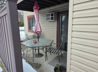 1164 Bartosh Ln APT 1, River Falls, WI 54022