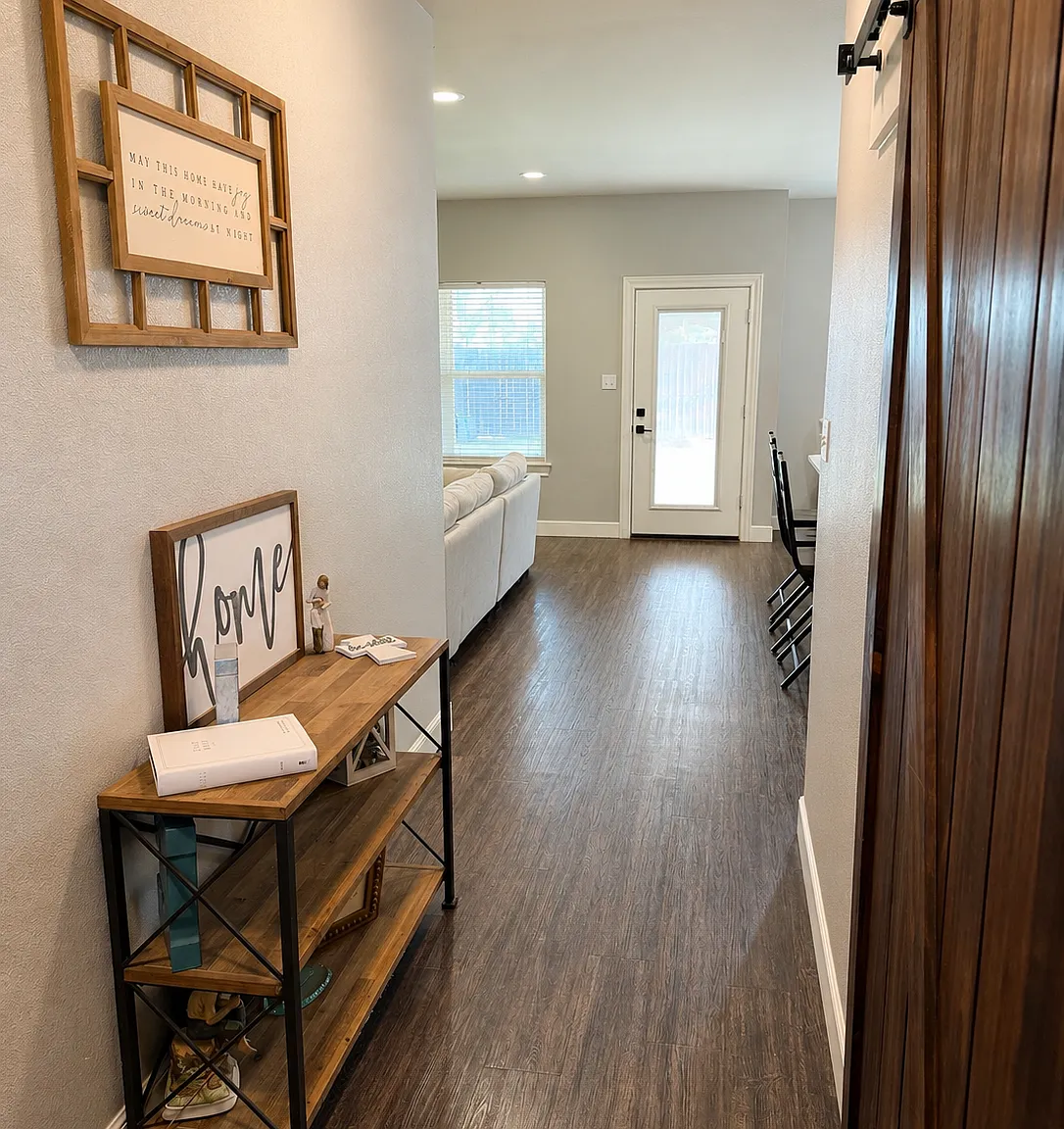 3 bed, 1620 sqft, $3,000 — Photo 2