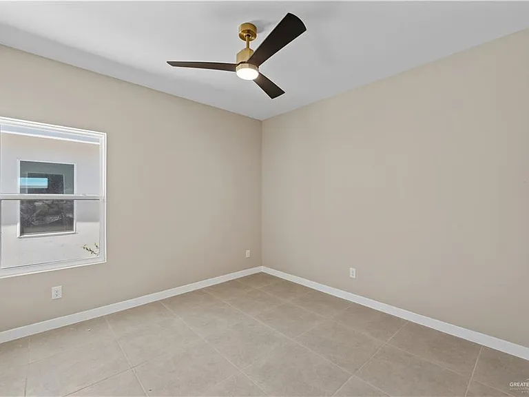307 W Campeche Ave #3 — Photo 8